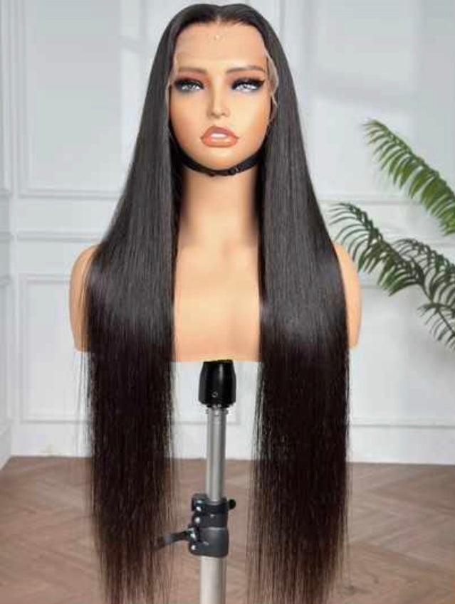 Luxe Sleek 28" Frontal Wig